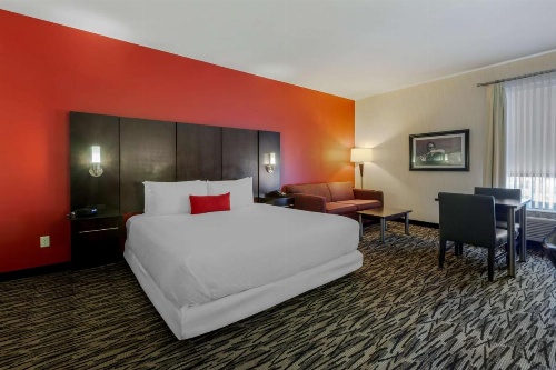 C Hotel By Carmen's, BW Premier Collection image 5